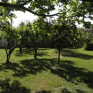 Campingplatz Provence Roulottes, Barbentane